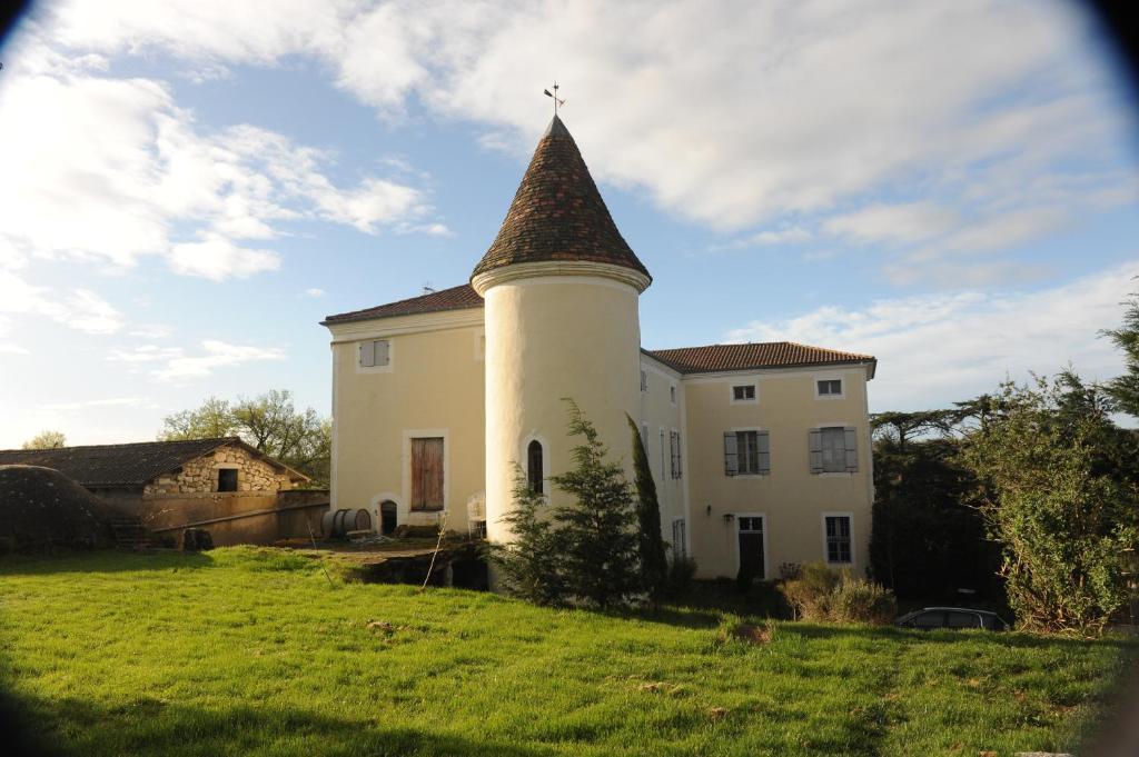 圣叙尔皮斯城堡住宿加早餐旅馆 La Sauvetat-sur-Lède 外观 照片